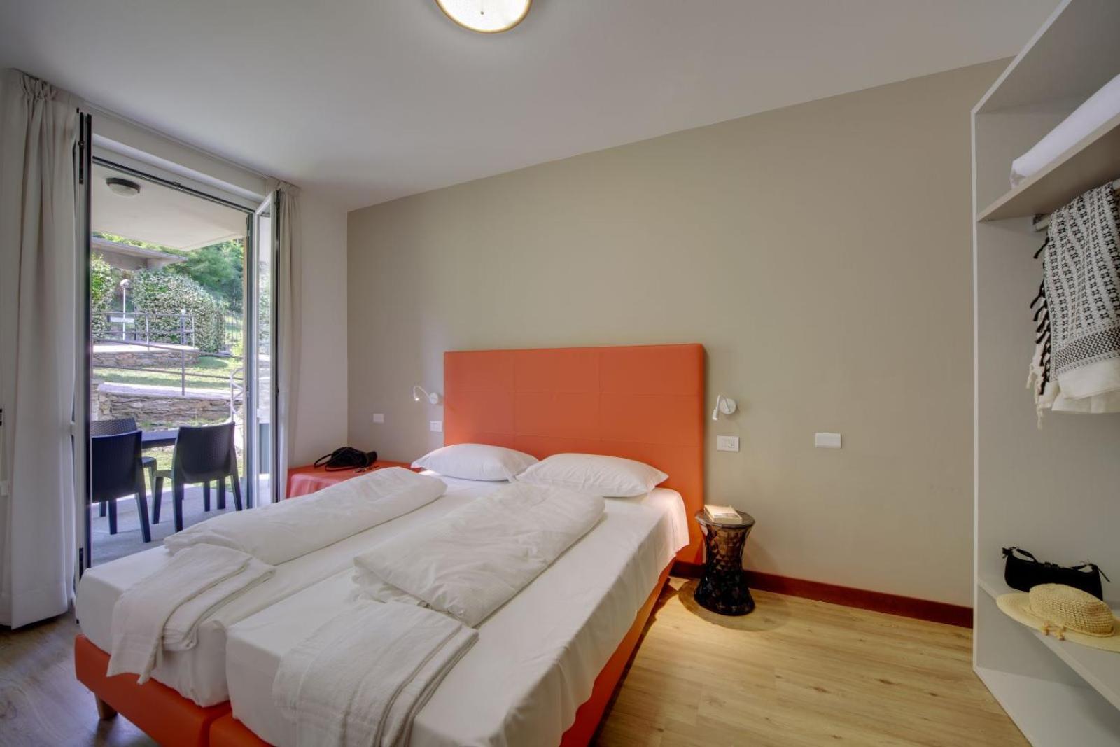 Residence Isolino Вербания Екстериор снимка