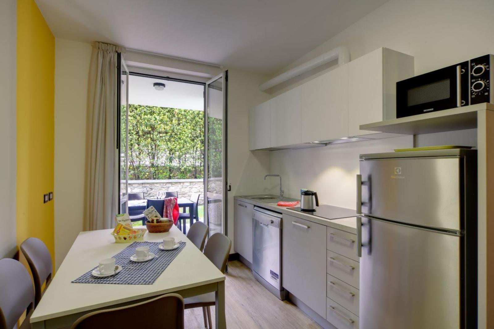 Residence Isolino Вербания Екстериор снимка